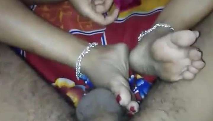 720px x 411px - Indian wife footjob - Tnaflix.com, page=3