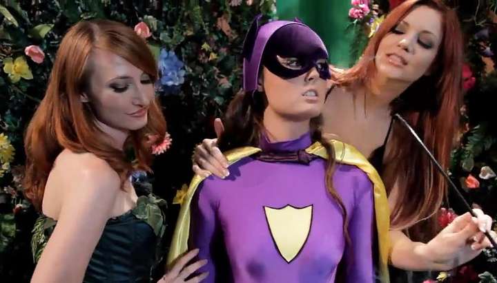 Wonder Woman Poison Ivy Lesbian - POISON IVY TURNS WONDER WOMAN EVIL (Kendra James, Jayden Cole) - Tnaflix.com