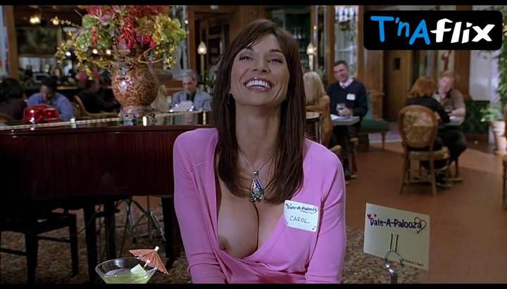Kimberly Page Breasts Scene in The 40-Year-Old Virgin - Tnaflix.com