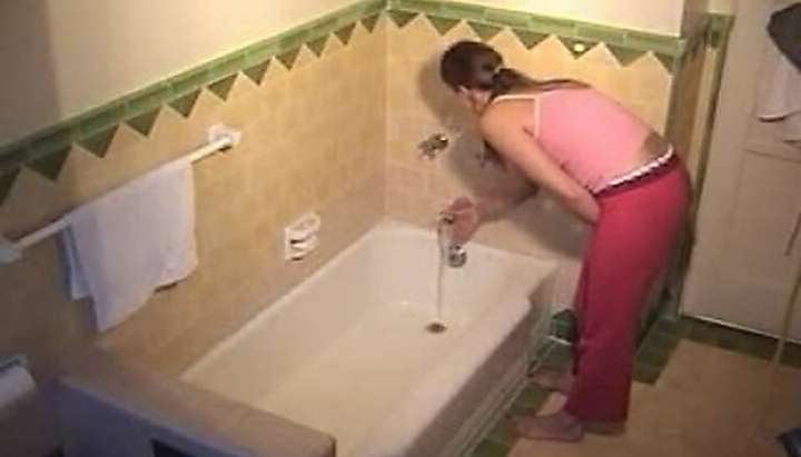 Voyeur Cam Bathroom Masturbation - bath teen masturbation voyeur - Tnaflix.com