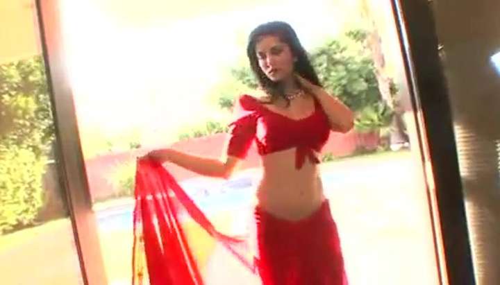 Sunny Leone Red Sarre Xxx - sunny in saree (Sunny Leone) - Tnaflix.com