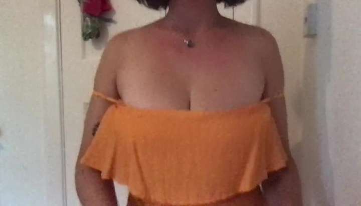 Big Boobs Busting Out Of Dress - Big boobs popping out of my orange dress - Tnaflix.com