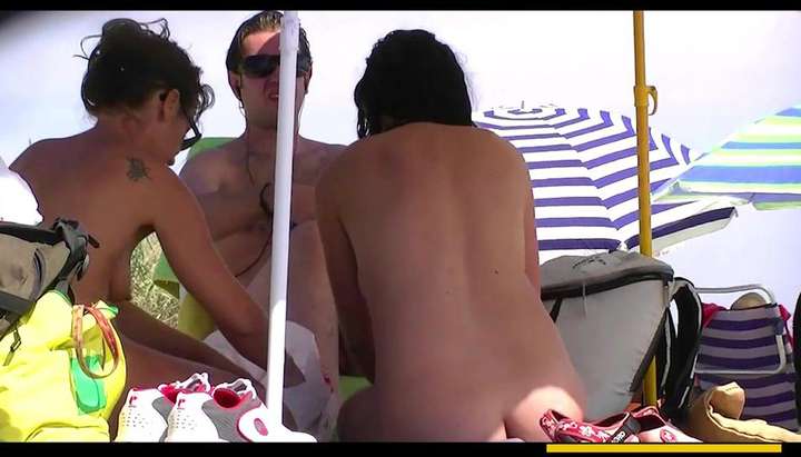720px x 411px - Nudist Amateur Babes Beach Voyeur HD Video - Tnaflix.com