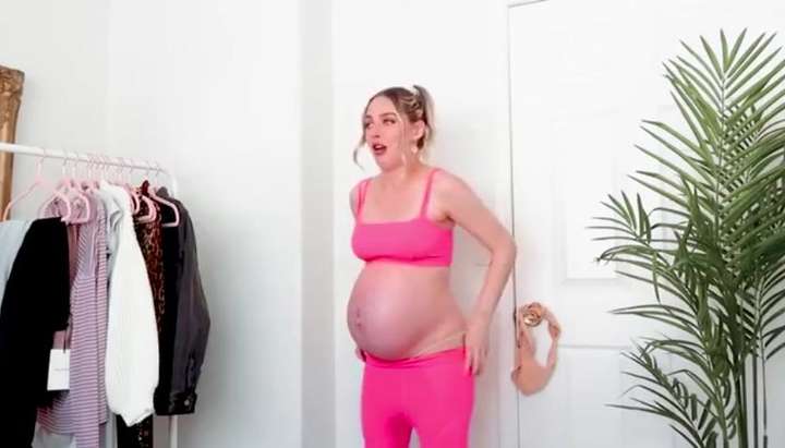 720px x 411px - Big Preggo Girl Trying on Pre-Pregnancy Clothes - Tnaflix.com, page=9