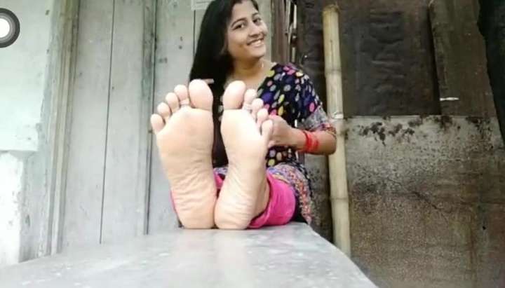 720px x 411px - Indian Aunty Desi Feet Soles - Tnaflix.com
