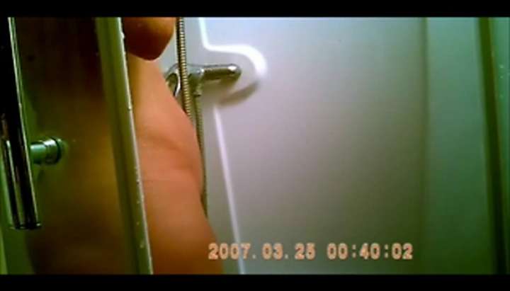 Arab Shower Cam - French arab girl taking a shower (Hidden cam) - Tnaflix.com
