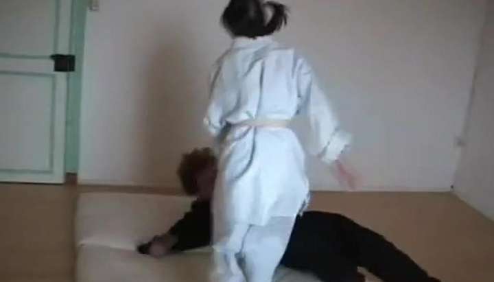Asian White Gay Karate Porn - Karate Girl Beats Up Instructor - Tnaflix.com