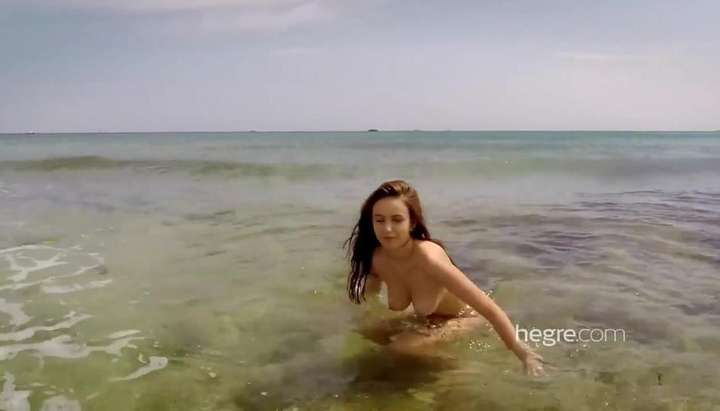 Topless Nikki Beach Ibiza - alisa naked in ibiza - Tnaflix.com
