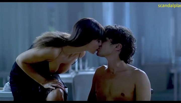 Monica Bellucci Xvideo - Monica Bellucci Nude Sex Scene In Manuale Damore Movie ScandalPlanetCom -  Tnaflix.com