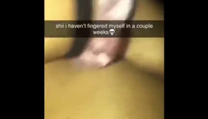 Girl Fingers herself Hard on Snapchat - Tnaflix.com