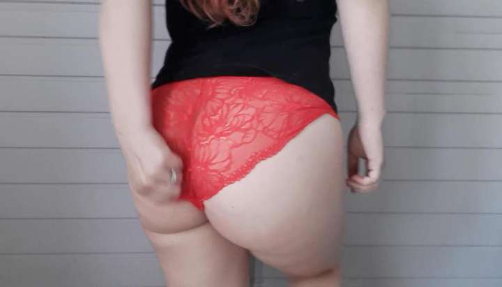 Pee desperation in my red panties - Tnaflix.com