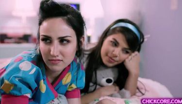 Watch these rowdy teens Gina Valentina,Jane Wilde,Jade Baker and ...