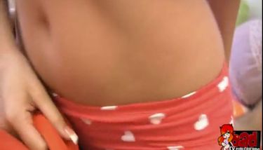 Amateur teen cydella gives her bf a lapdance making him cum in his ...