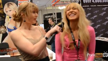 PornhubTV Tinslee Reagan Interview at 2013 AVN Awards TNAFlix Porn ...