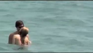 Heather Graham Paparazzi Beach Videos TNAFlix Porn Videos