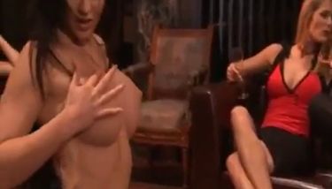 Jessica Fiorentino, Jane Darling & Isabella In Fantasmes de la ...