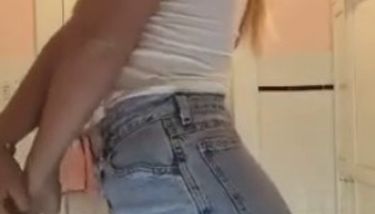 Jeans Wetting Sex