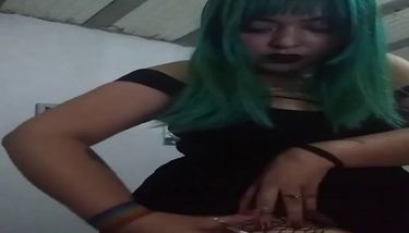 Camgirl rompe sus medias de red en vivo!! ASMR TNAFlix Porn Videos