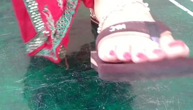 Mistress V crushing apple with her feet TNAFlix Porn Videos