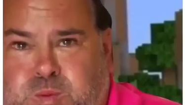 Man Finds Out His Minecraft Girlfriend Cheated On Him With His ...
