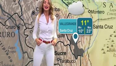 Anabel Angus en pantalon blanco de mezclilla y blusa de botones HD ...
