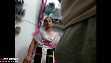 bluge flash to indian aunty TNAFlix Porn Videos