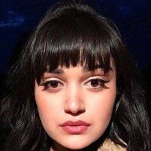 Ariela Barer