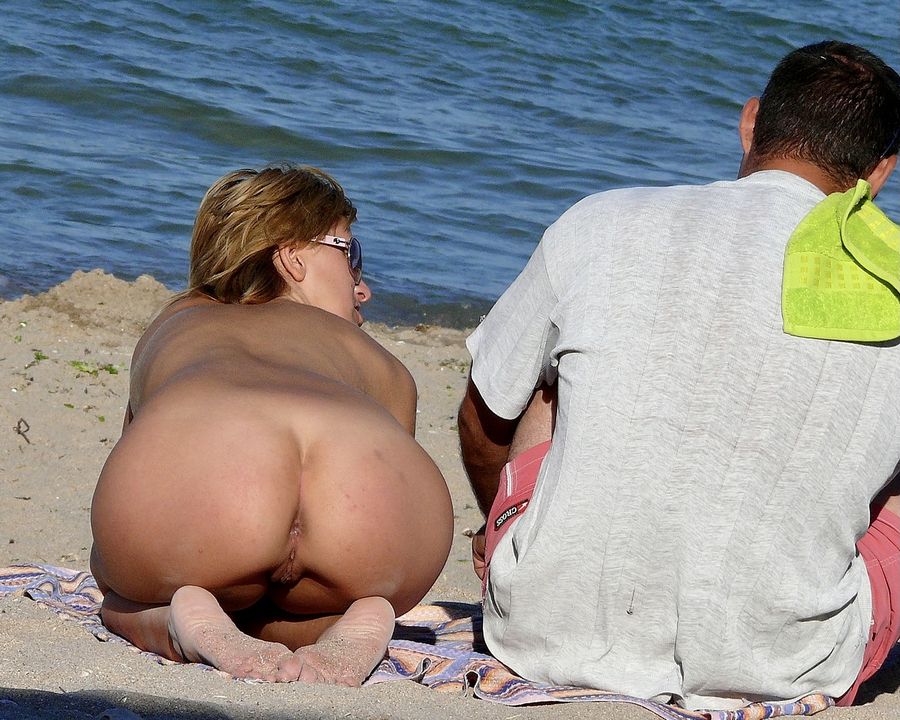 Голые на пляже - обнаженные фото и нудистский пляж - эротика