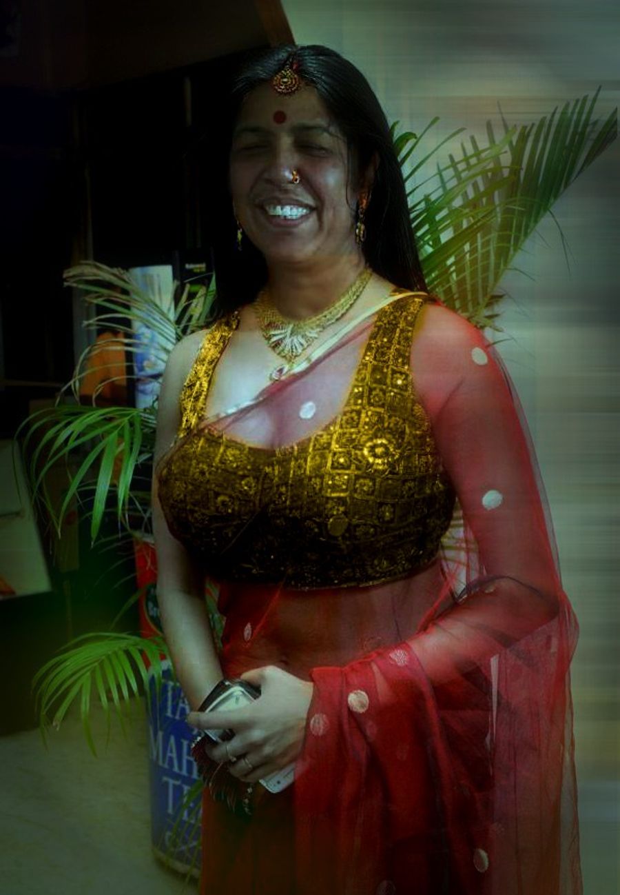 Sexy Meena Sex - Sexy Meena in saree and nude Photo Gallery: Porn Pics, Sex Photos ...